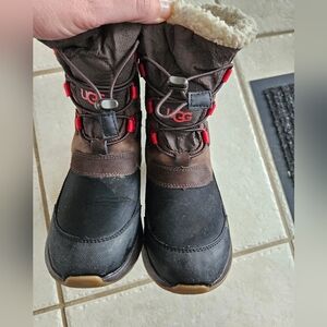 UGG kids winter boots size 1